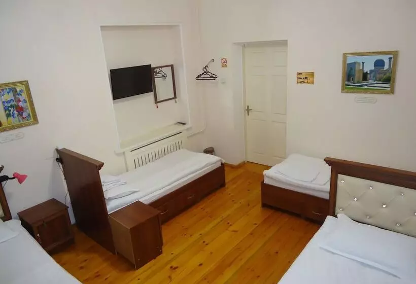 Art Hostel