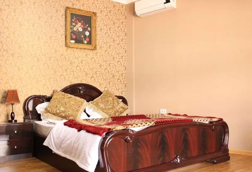 Green House Hostel