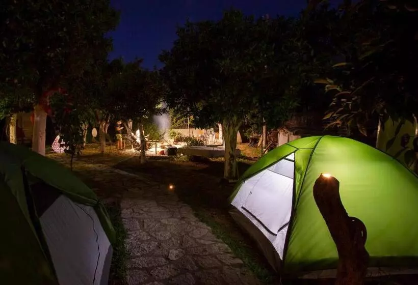 Himara Hostel