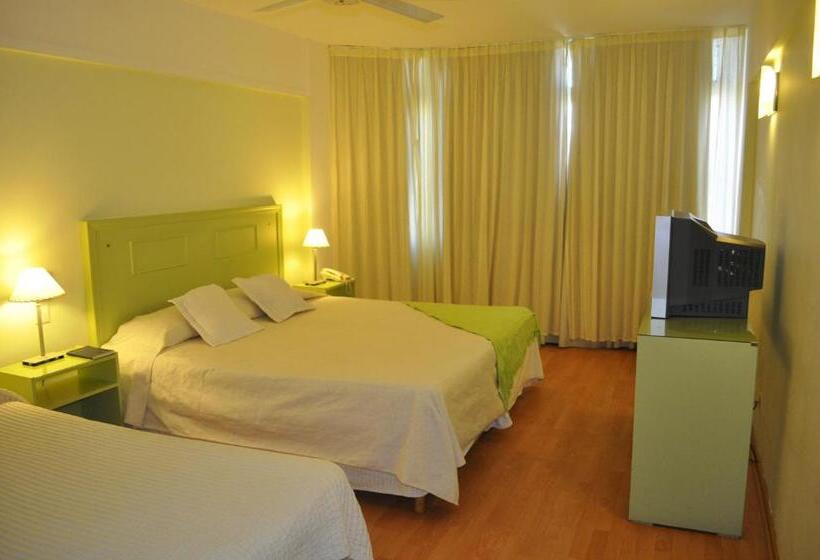 酒店 Golf Internacional