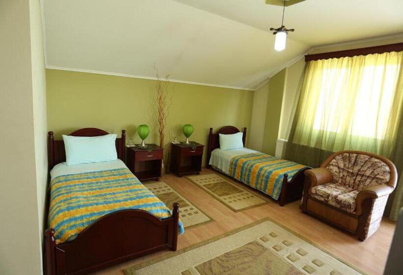 호텔 Guesthouse Bimbli