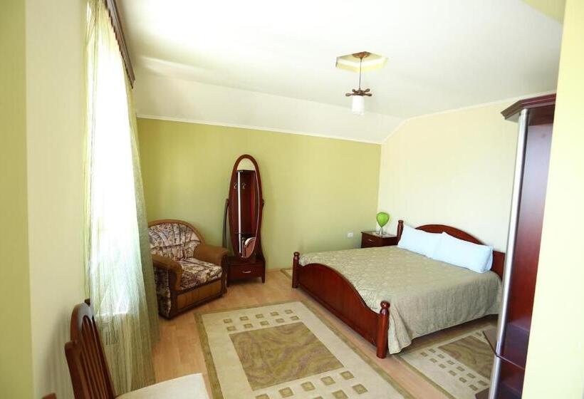 호텔 Guesthouse Bimbli