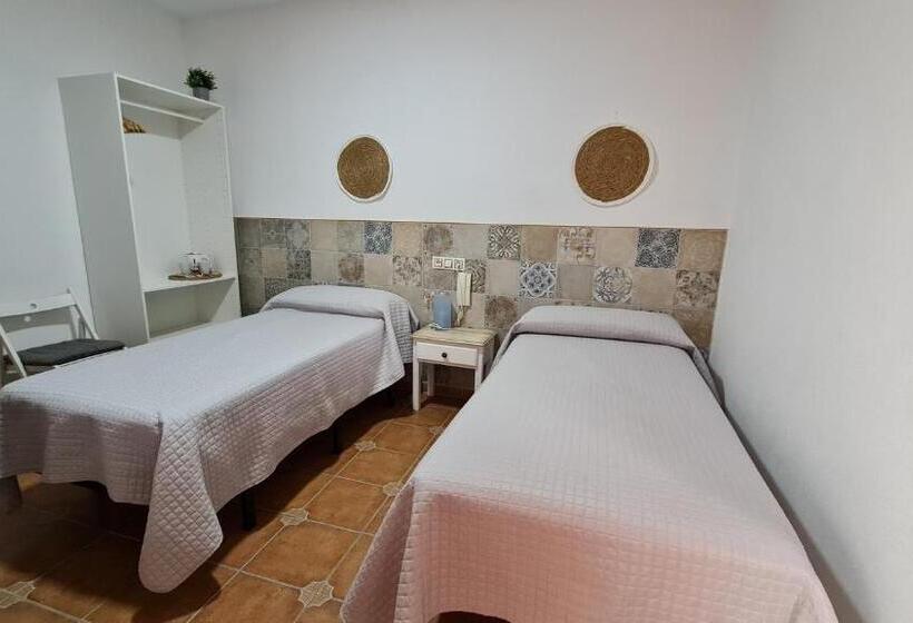 Hotel Hostal Canalejas