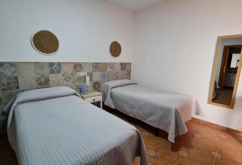 Hotel Hostal Canalejas