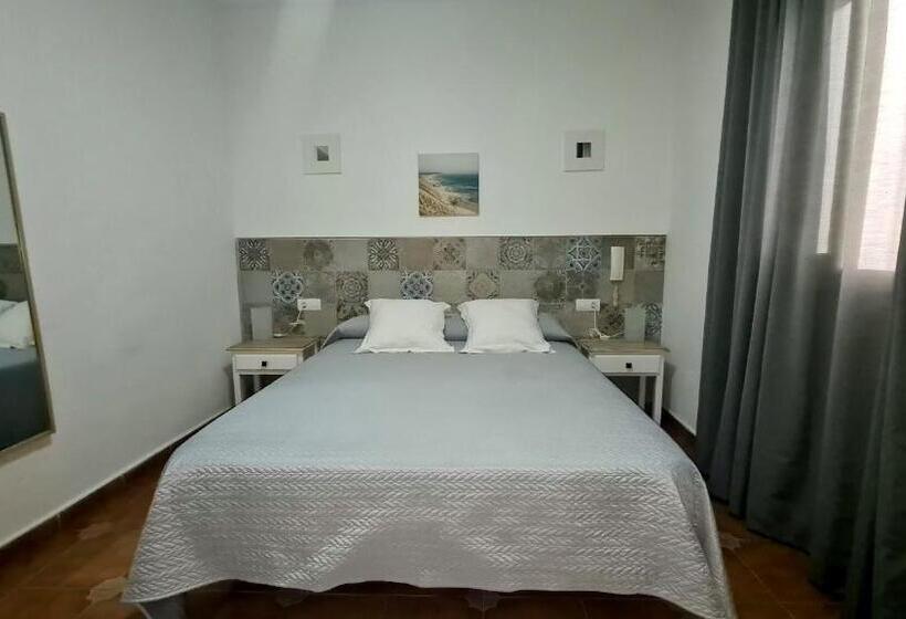 Hotel Hostal Canalejas