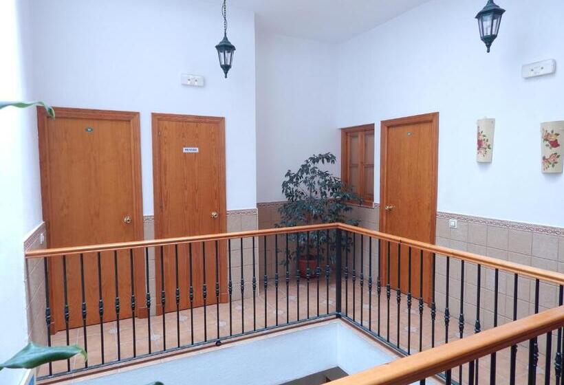 Hotel Hostal Canalejas