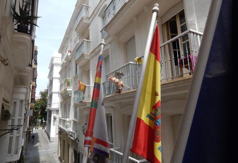 Hotel Hostal Canalejas