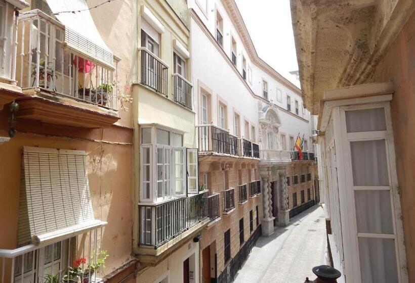 Hotel Hostal Canalejas