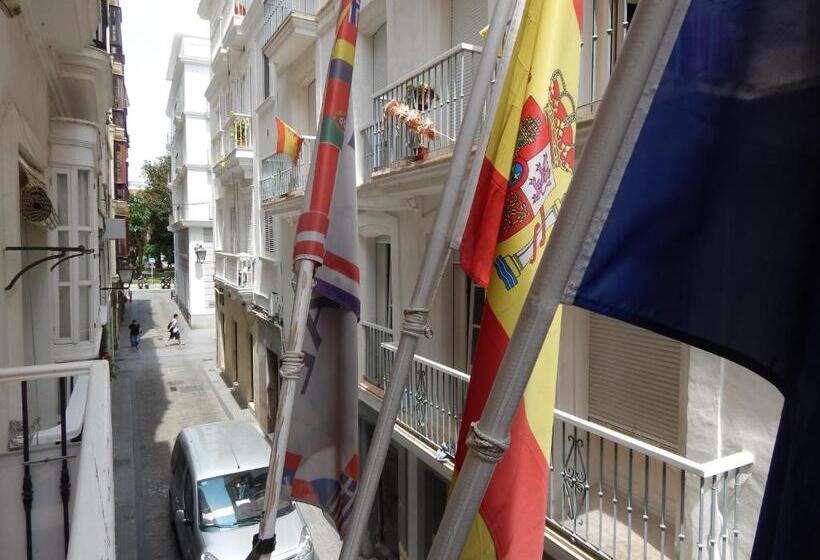 Hotel Hostal Canalejas