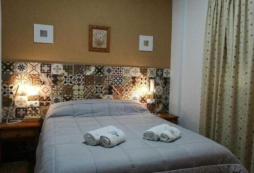 Hotel Hostal Canalejas