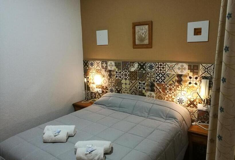 Hotel Hostal Canalejas