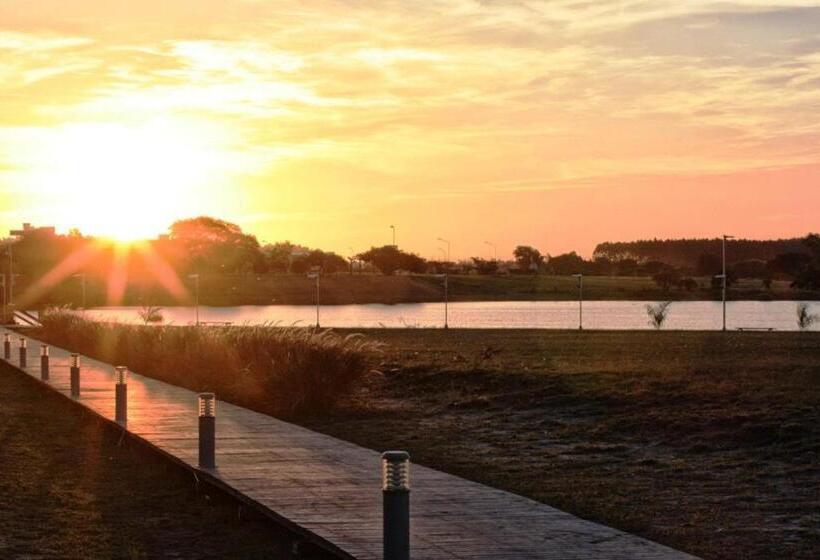 Hotelli Irupé Apart