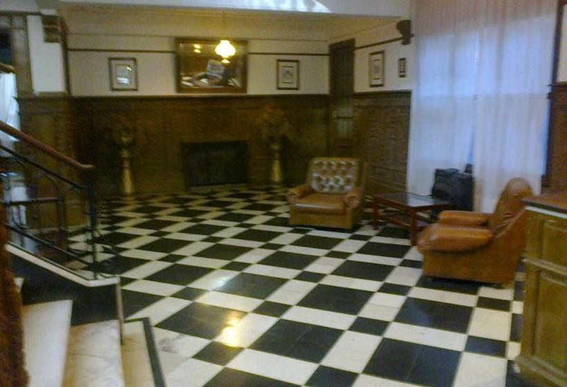 Hôtel Plaza Tres Arroyos