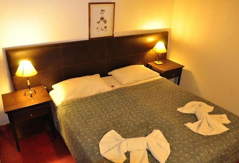 Hotel Y Cabañas Del Nevado