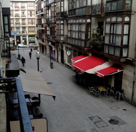 בית מלון כפרי Zubia Urban Rooms