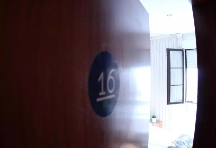 ホテル Zubia Urban Rooms
