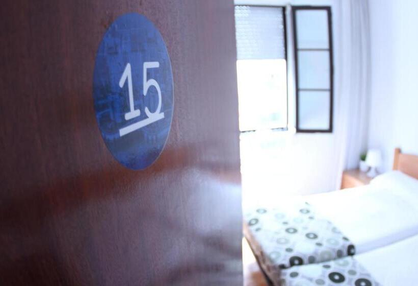 בית מלון כפרי Zubia Urban Rooms