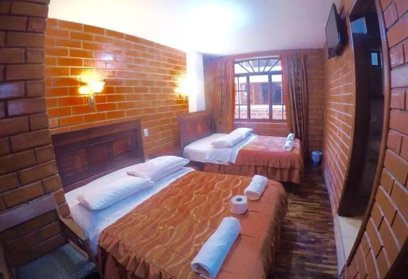 هاستل Hostal Nomada