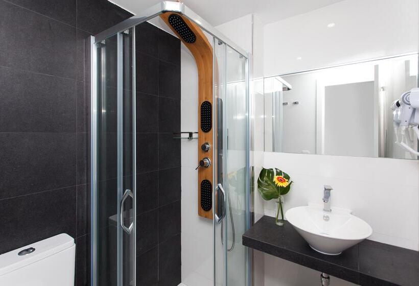 Bristol Sunset Beach   Holiday Apartments