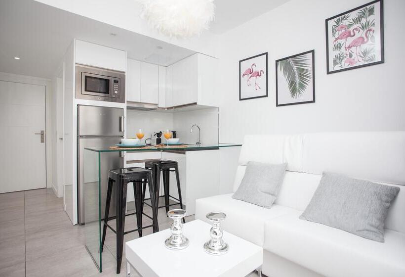 Bristol Sunset Beach   Holiday Apartments