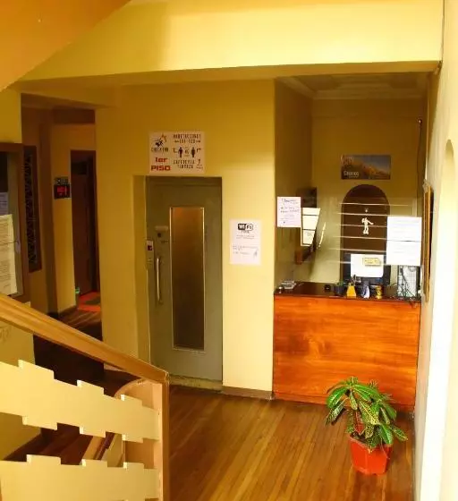 Check Inn Bed And Breakfast