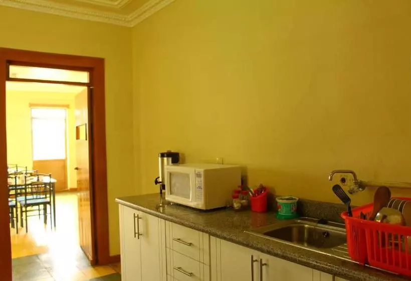 Check Inn Bed And Breakfast