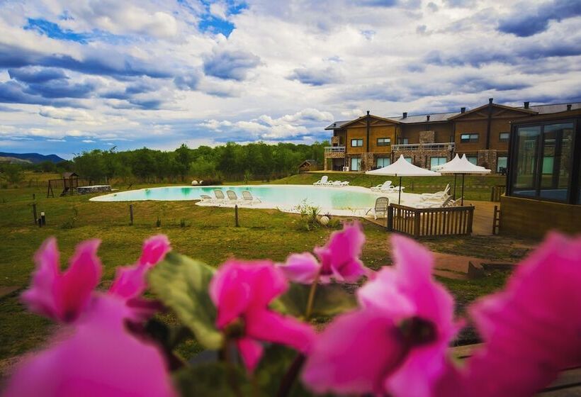 בית מלון כפרי Blackstone Country Villages