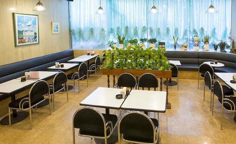 City Hotel Air Port In Prince