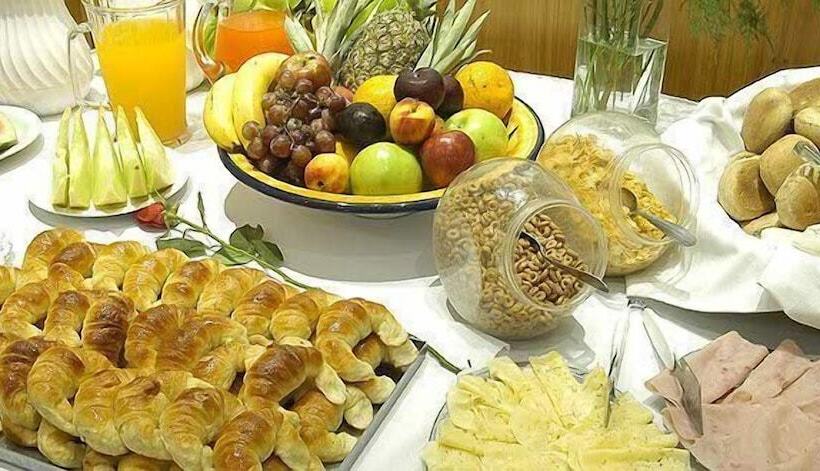 בית מלון כפרי Esmeralda Select