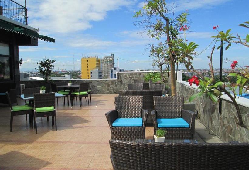 בית מלון כפרי Kenari Tower