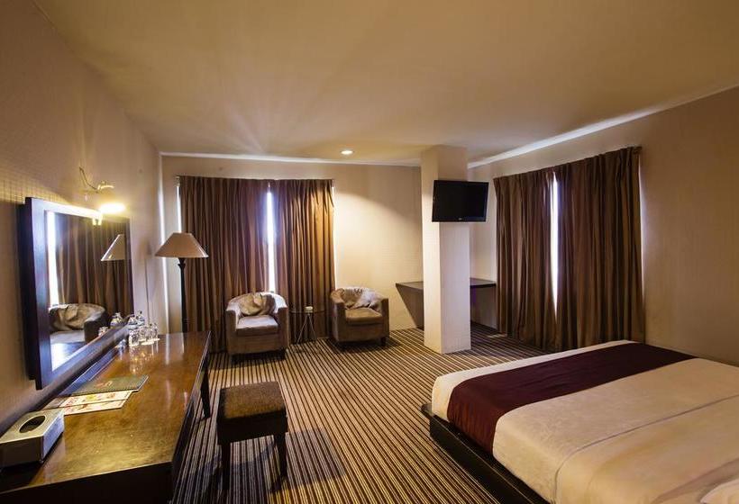 בית מלון כפרי Kenari Tower