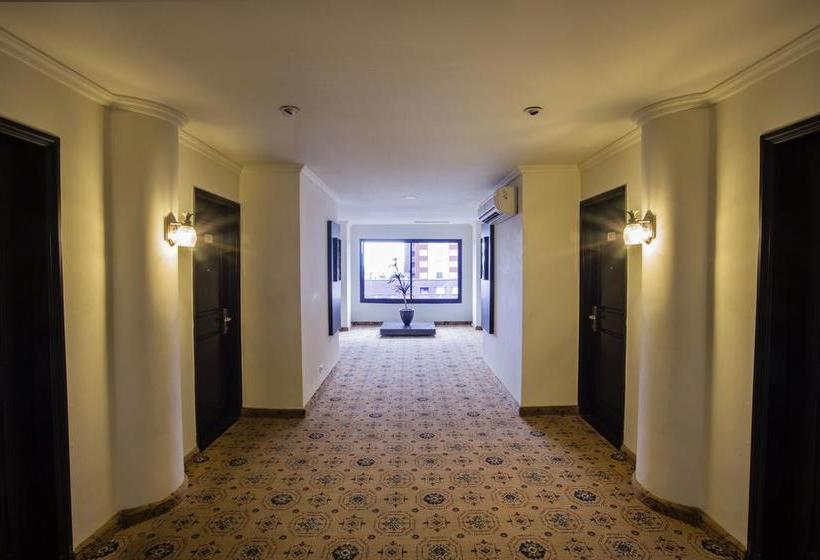 בית מלון כפרי Kenari Tower