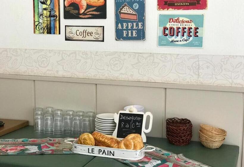 Отель Las Heras