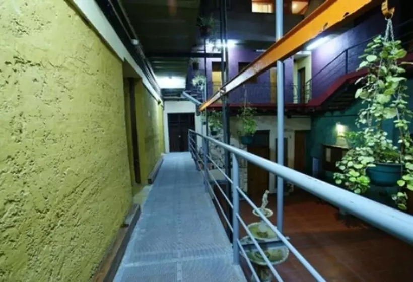 هتل Parada