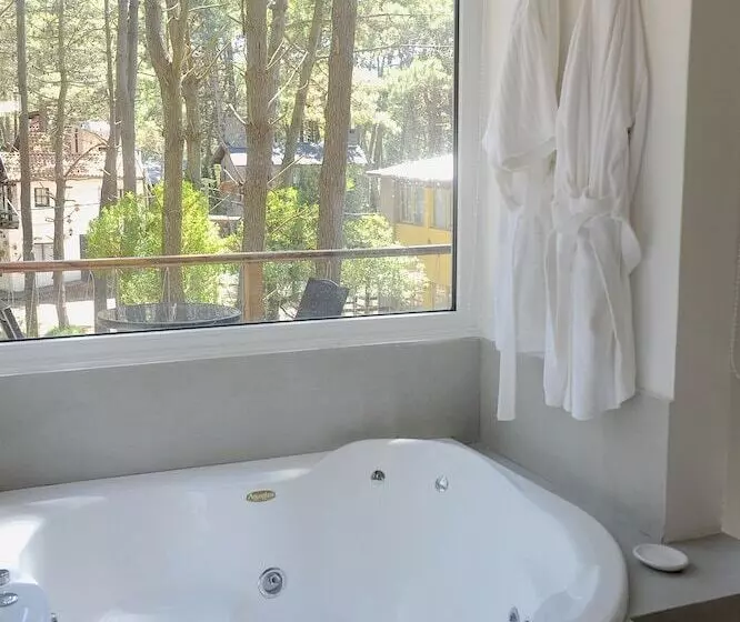 Hotelli Terral Suites