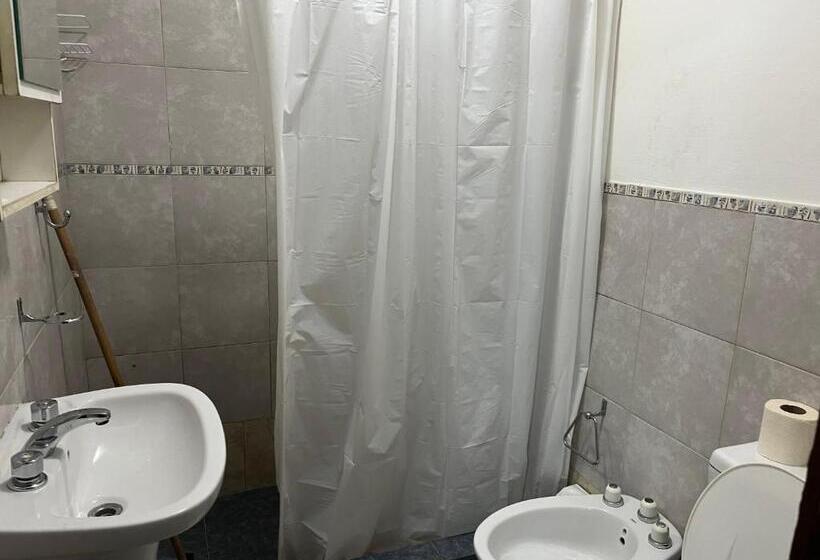 Kaiken   Hostel & Departamentos