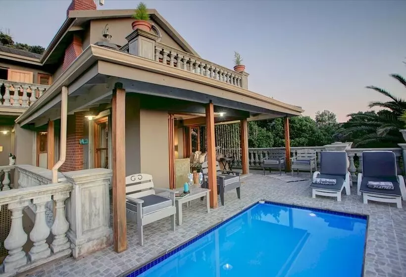 Livingstone Villa