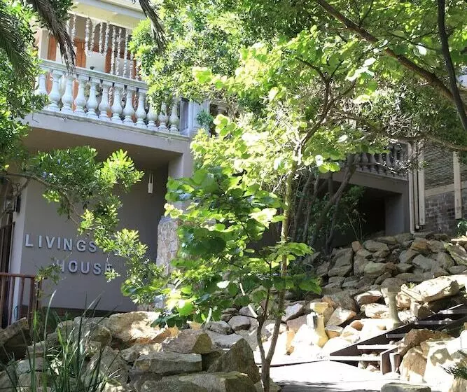 Livingstone Villa