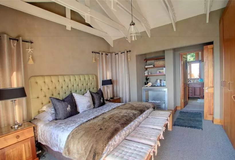 Livingstone Villa