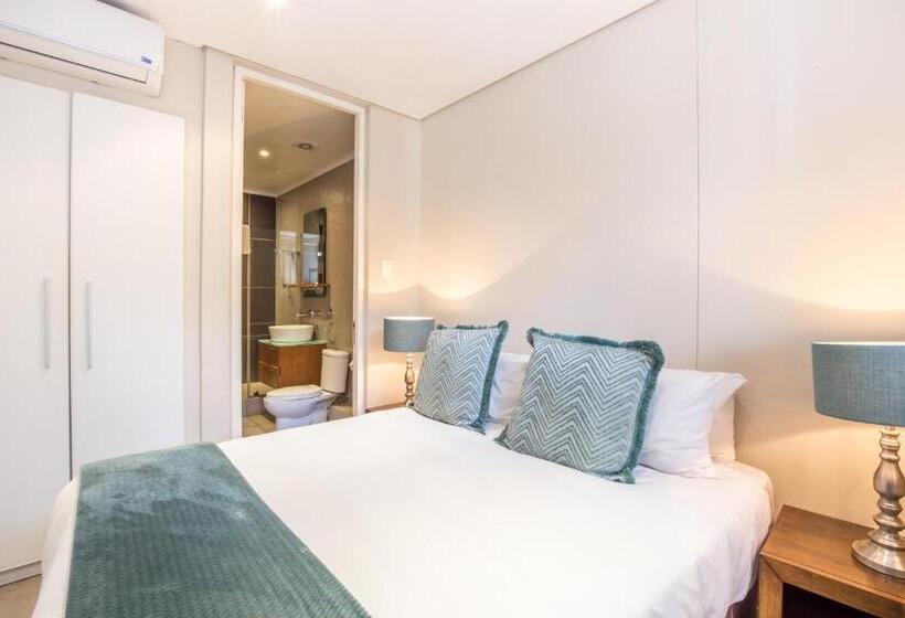 Point Waterfront Apartments