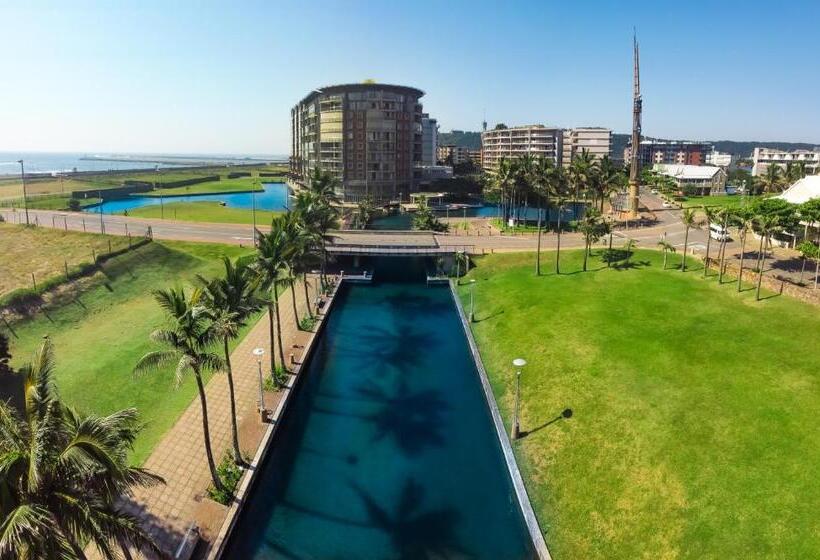 Point Waterfront Apartments