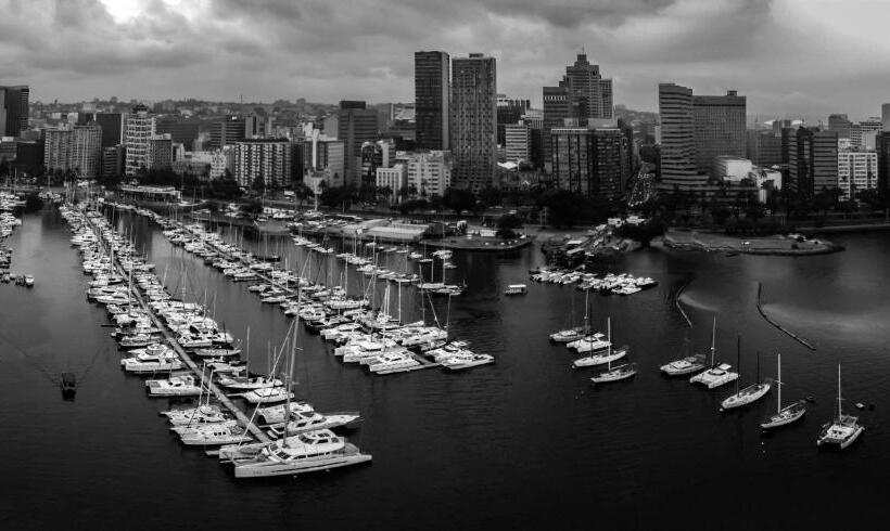 Point Waterfront Apartments