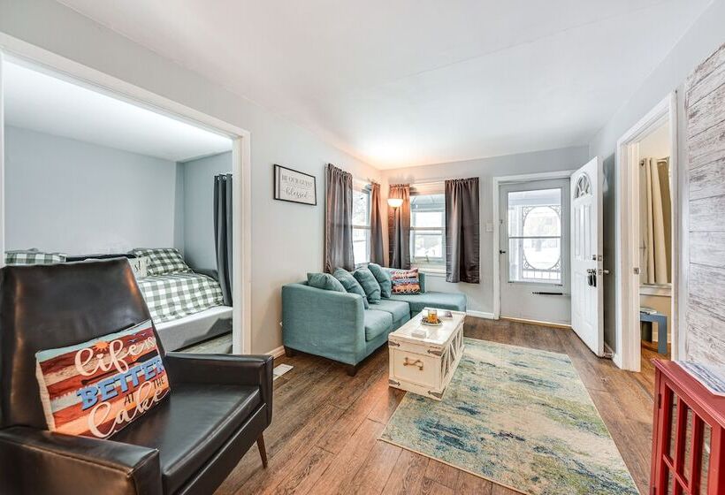 Cozy Home W/ Fire Pit: 2 Blocks To Lake Mary!