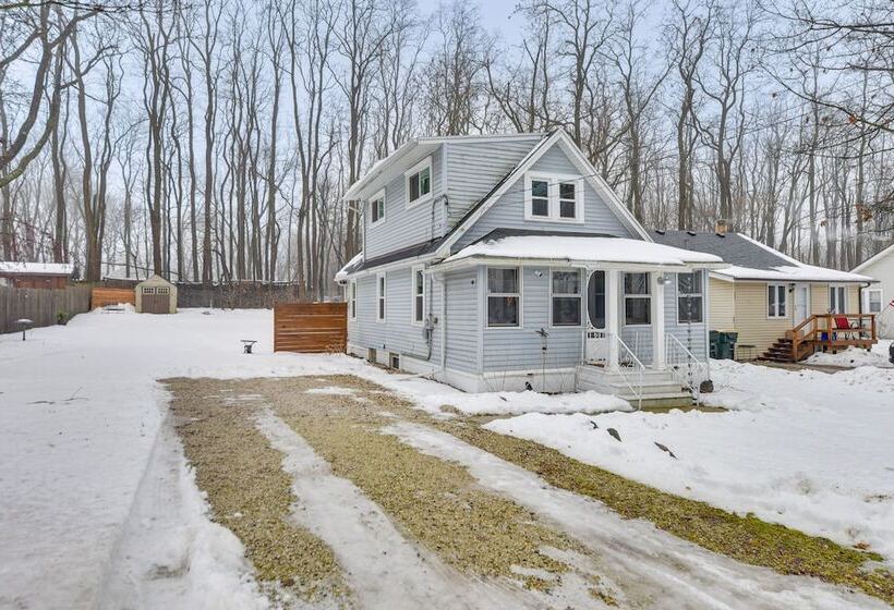 Cozy Home W/ Fire Pit: 2 Blocks To Lake Mary!