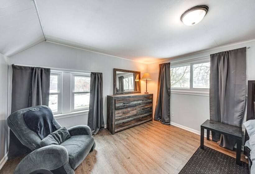 Cozy Home W/ Fire Pit: 2 Blocks To Lake Mary!