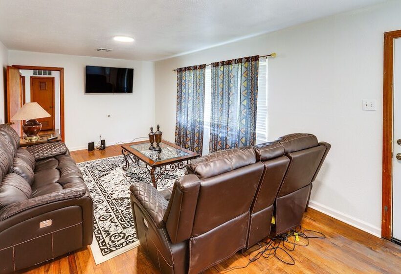 4 Mi To Magnolia Market: Family Friendly Waco Home