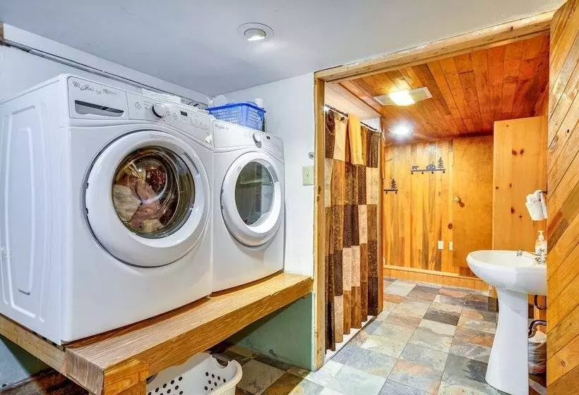 Forested  Minikahda Lodge  W/ Hot Tub Near Mt Hood