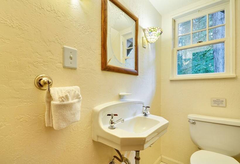 Forested  Minikahda Lodge  W/ Hot Tub Near Mt Hood