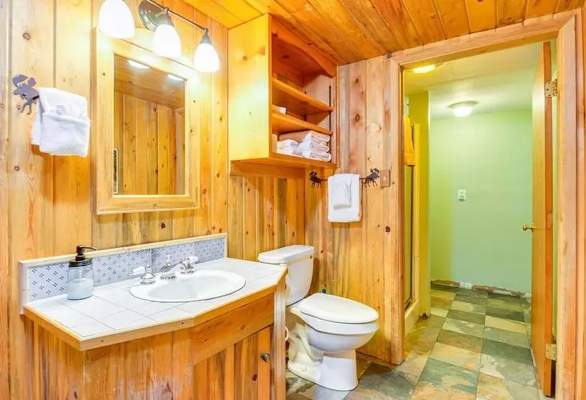 Forested  Minikahda Lodge  W/ Hot Tub Near Mt Hood