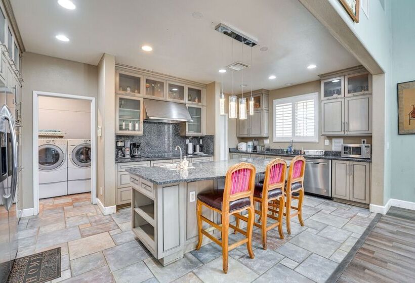 North Las Vegas Home W/ Pool ~ 9 Mi To The Strip!